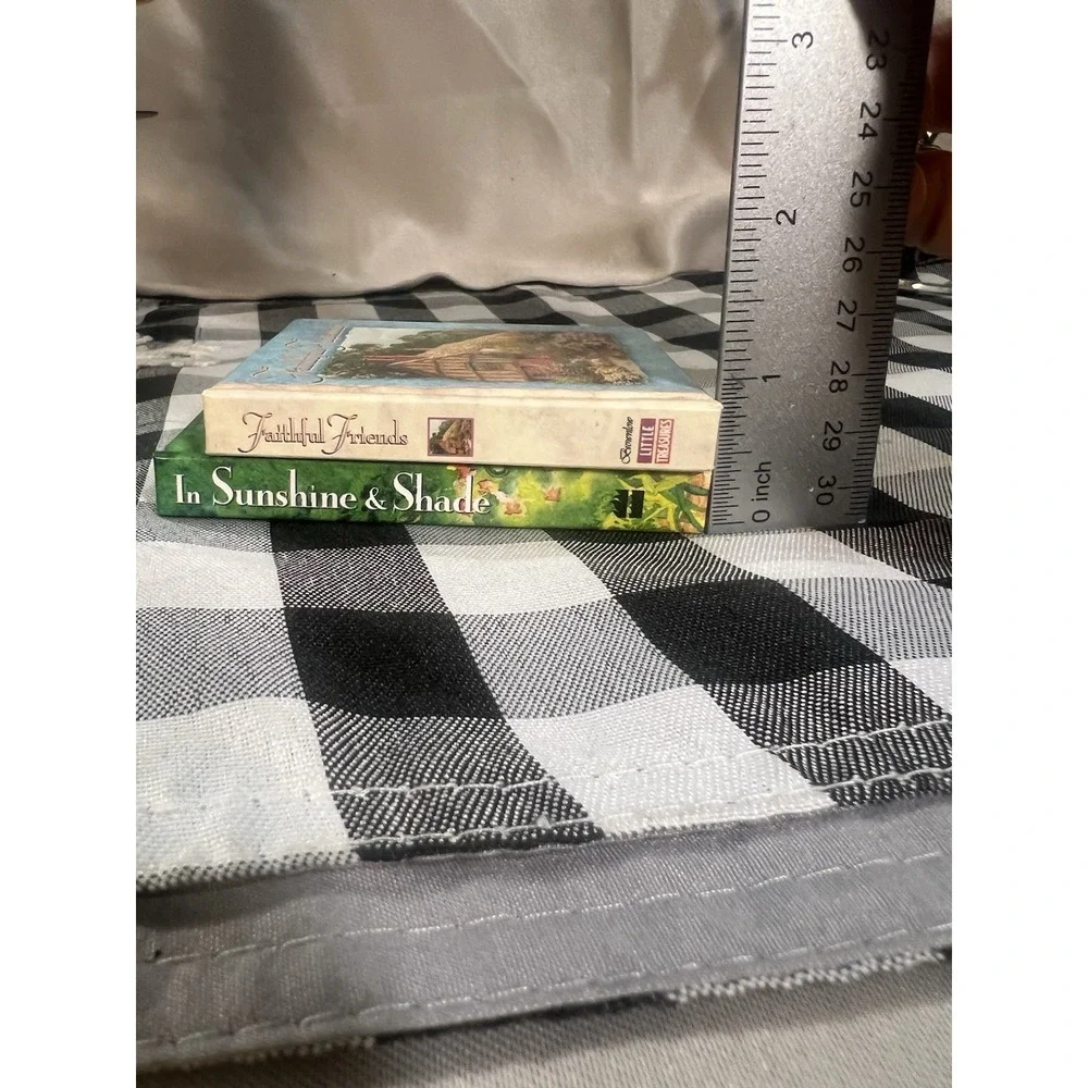2 MINI‎ BOOKS 3.5 